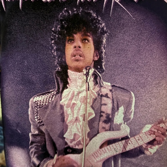 Rare and new Purple Rain Graphic T-Shirt - Picture 2 of 6